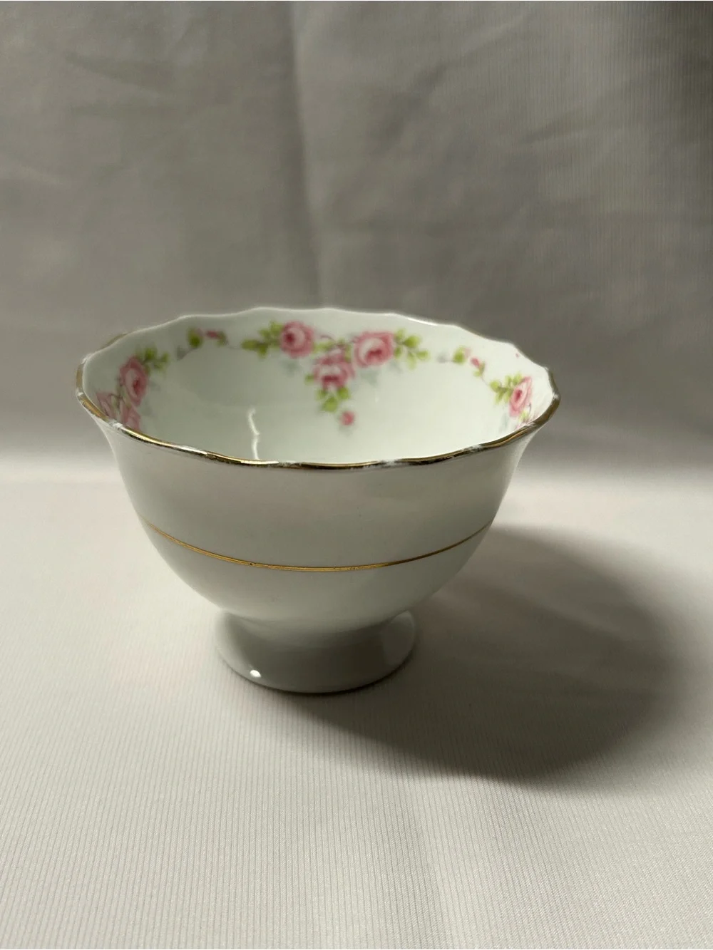 Vintage White Teacup with Pink Rose Garland and Gold Trim